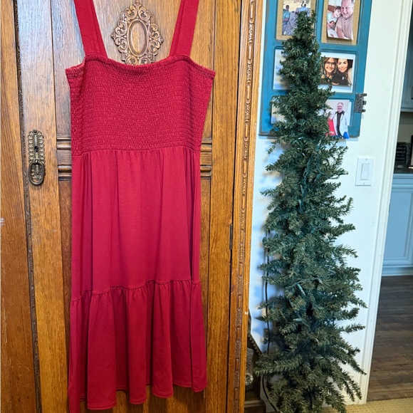 LOFT Dresses & Skirts - LOFT Burgundy Smocked Dress